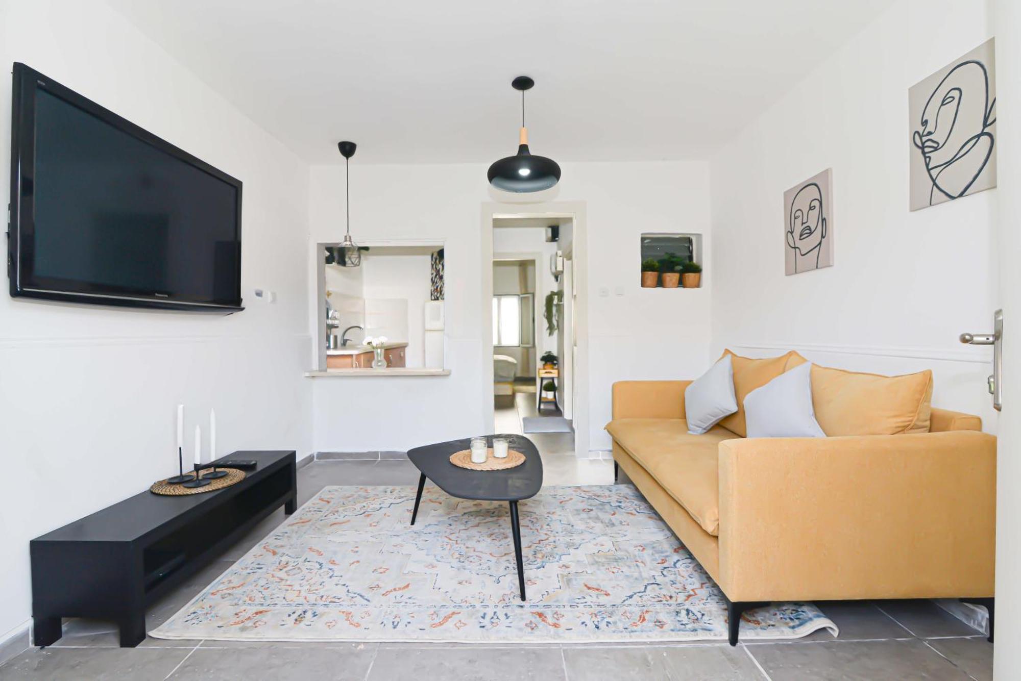 הדירה בלבן Apartment Hadera Exterior foto
